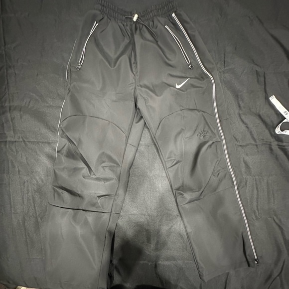 Rare Vintage Nike Flare pants size M - Picture 2 of 3